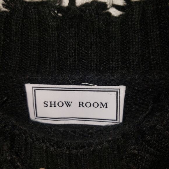 SHOW ROOM brand Woman's oversized fit sweater. Yellow& black stripe w/heart Wool - Picture 6 of 9